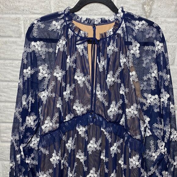 NWT MSRP $398 BCBGMaxAzria Daisy Mesh Dress Women's Size Large - Picture 8 of 13